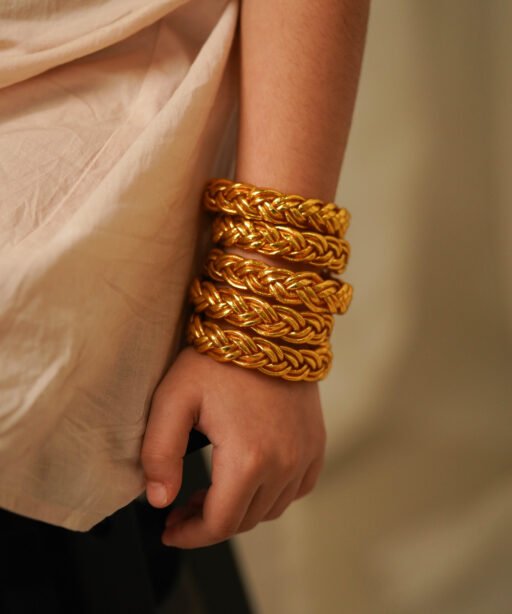 Alternative view of Gold Double Braided